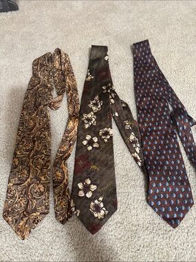 Men's Floral and Patterned Neck Tie Set - Brown, Olive, Blue 3